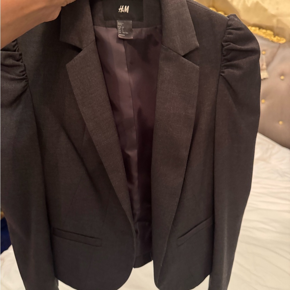 Elegant short little jacket